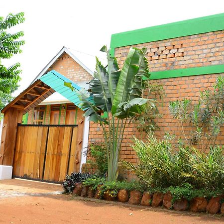 Iziba Lodge Hoima Exterior foto